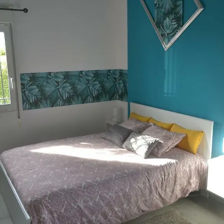 Casa Luz Del Faro Bed & Breakfast
